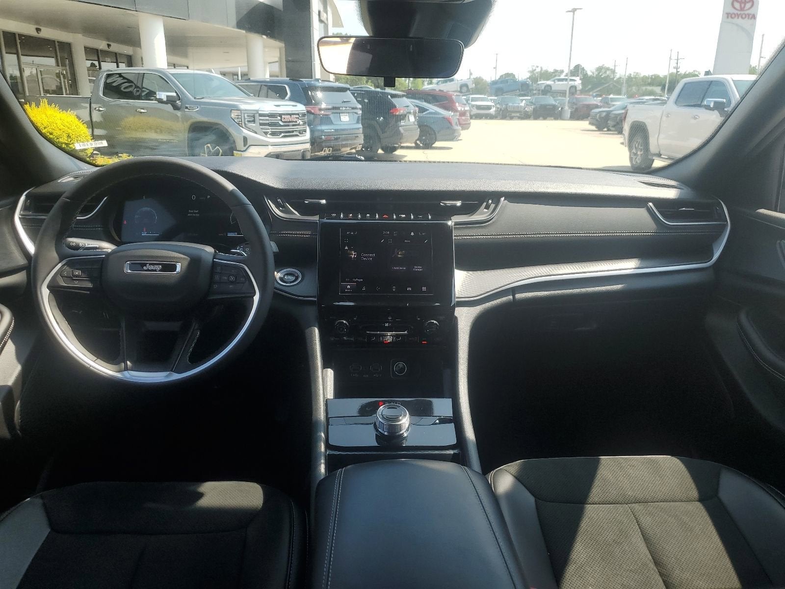 2025 Jeep Grand Cherokee Altitude 4x4