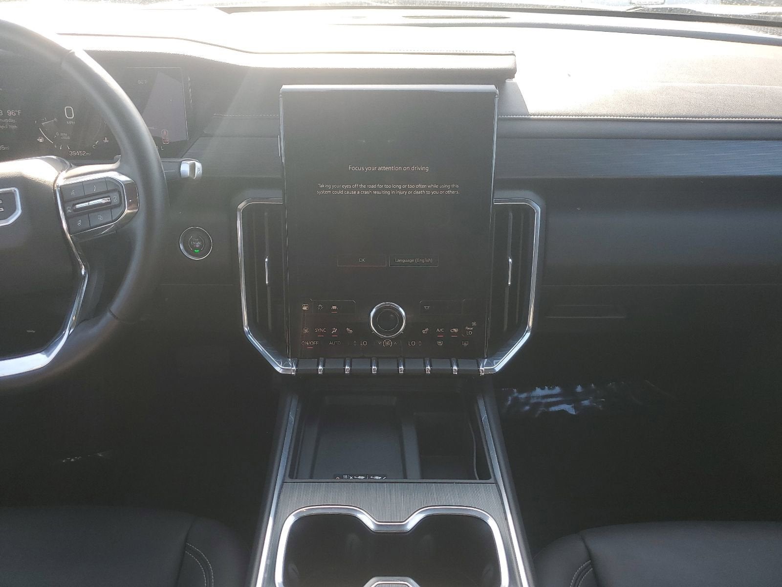 2024 GMC Acadia Elevation