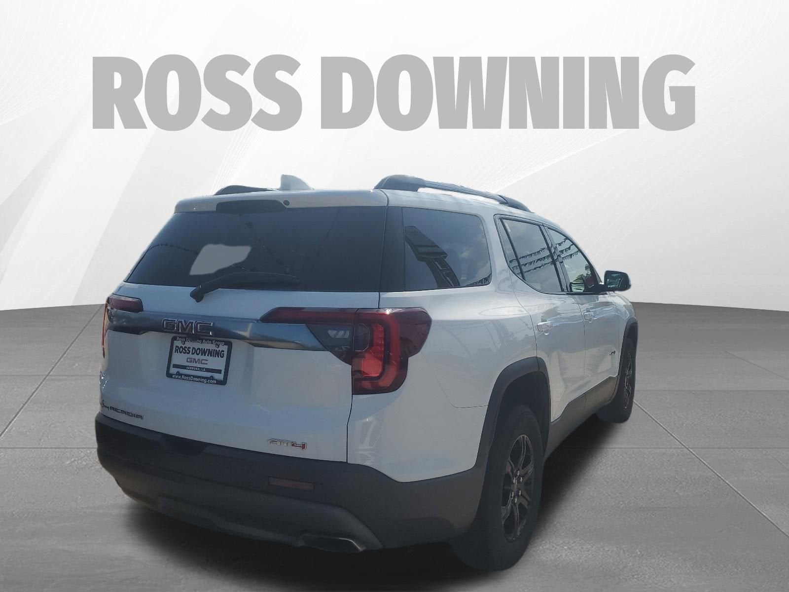 2022 GMC Acadia AT4