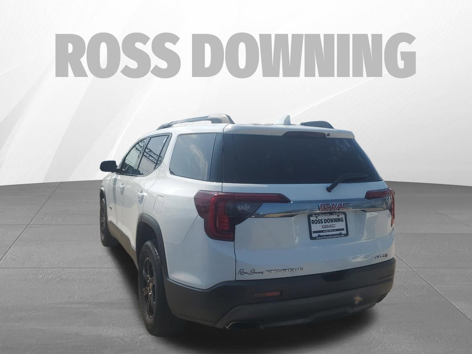 2022 GMC Acadia AT4