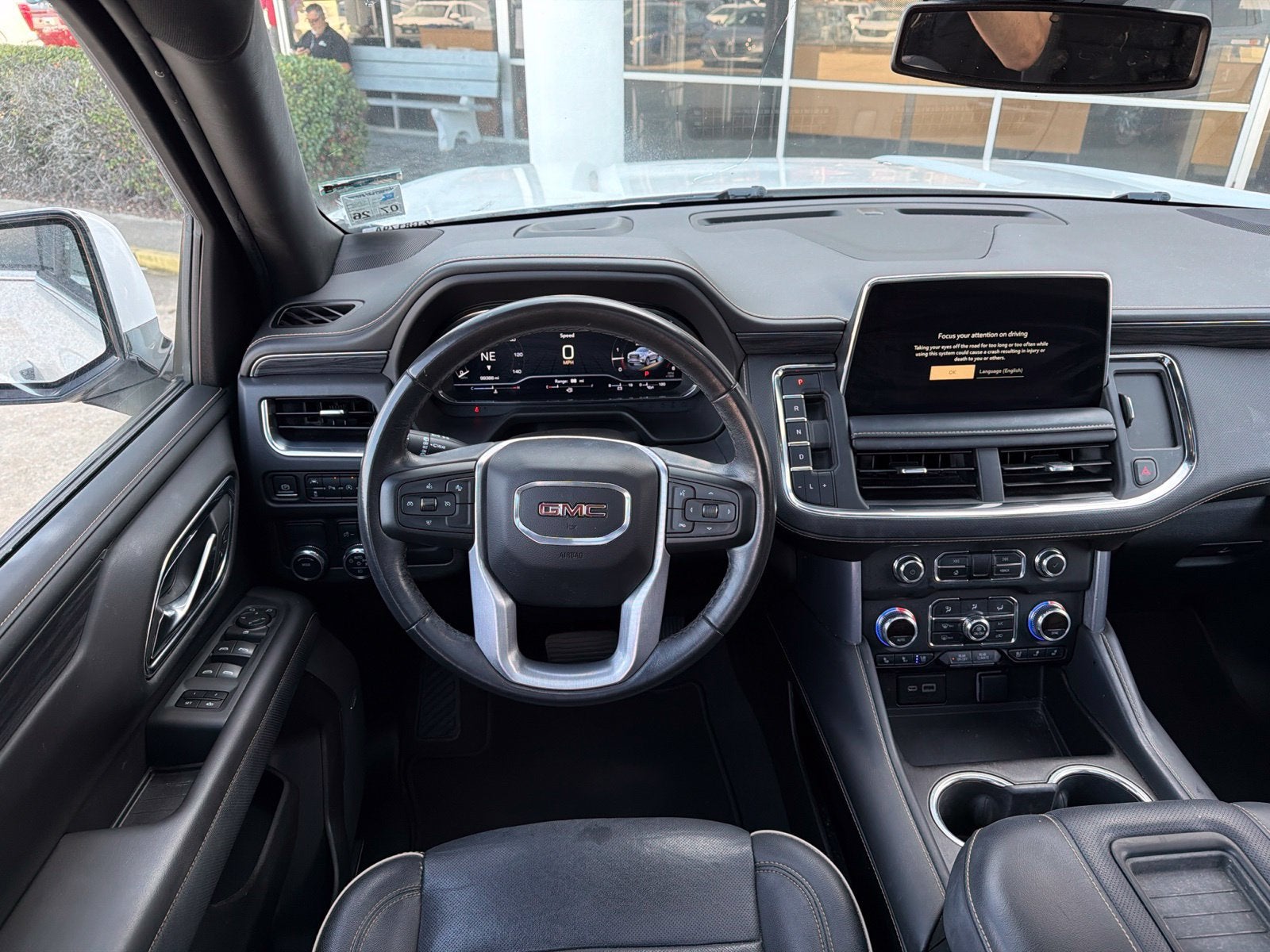 2023 GMC Yukon SLT