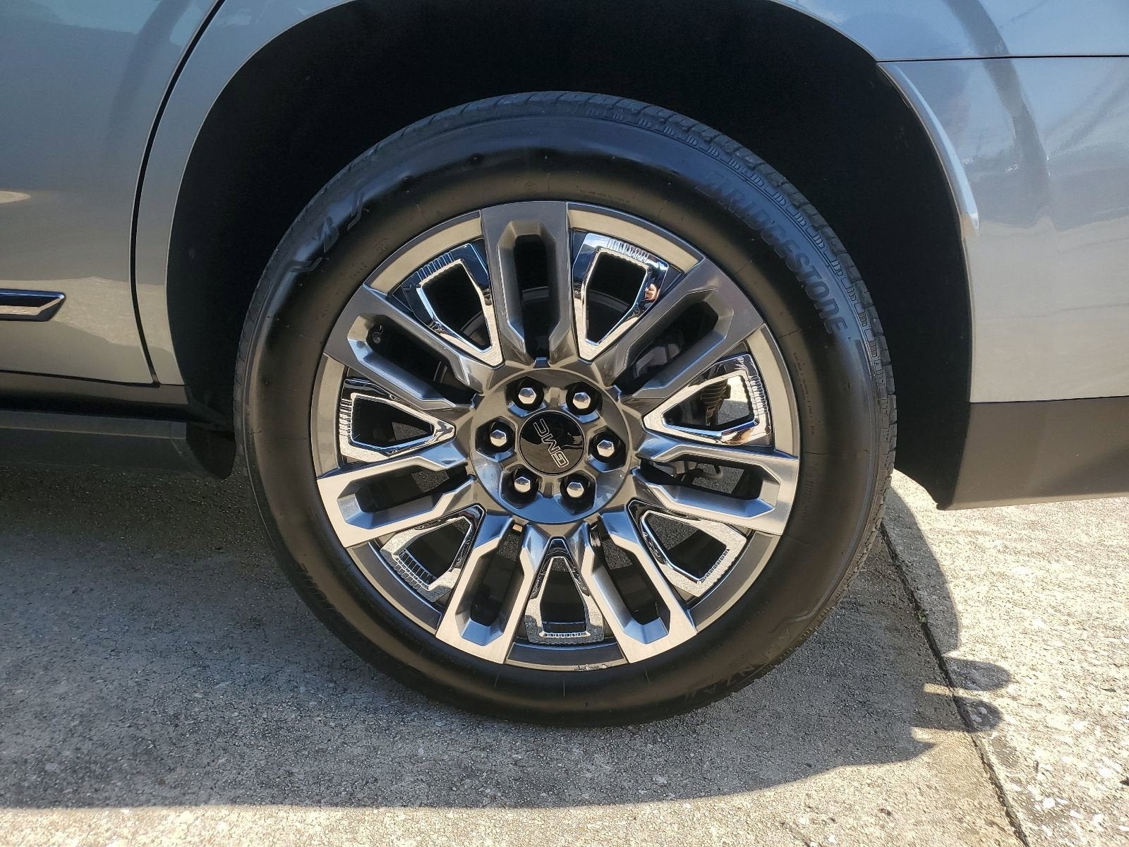 2024 GMC Yukon Denali Ultimate