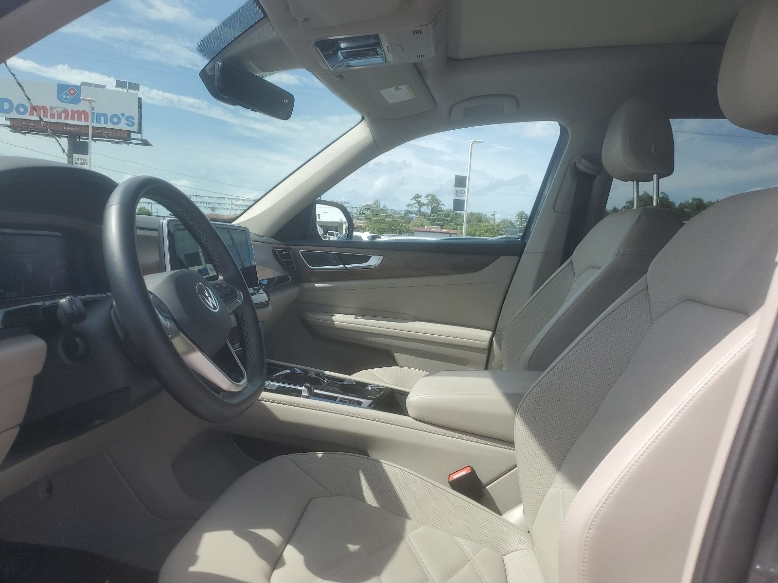 2024 Volkswagen Atlas 2.0T SE w/Technology