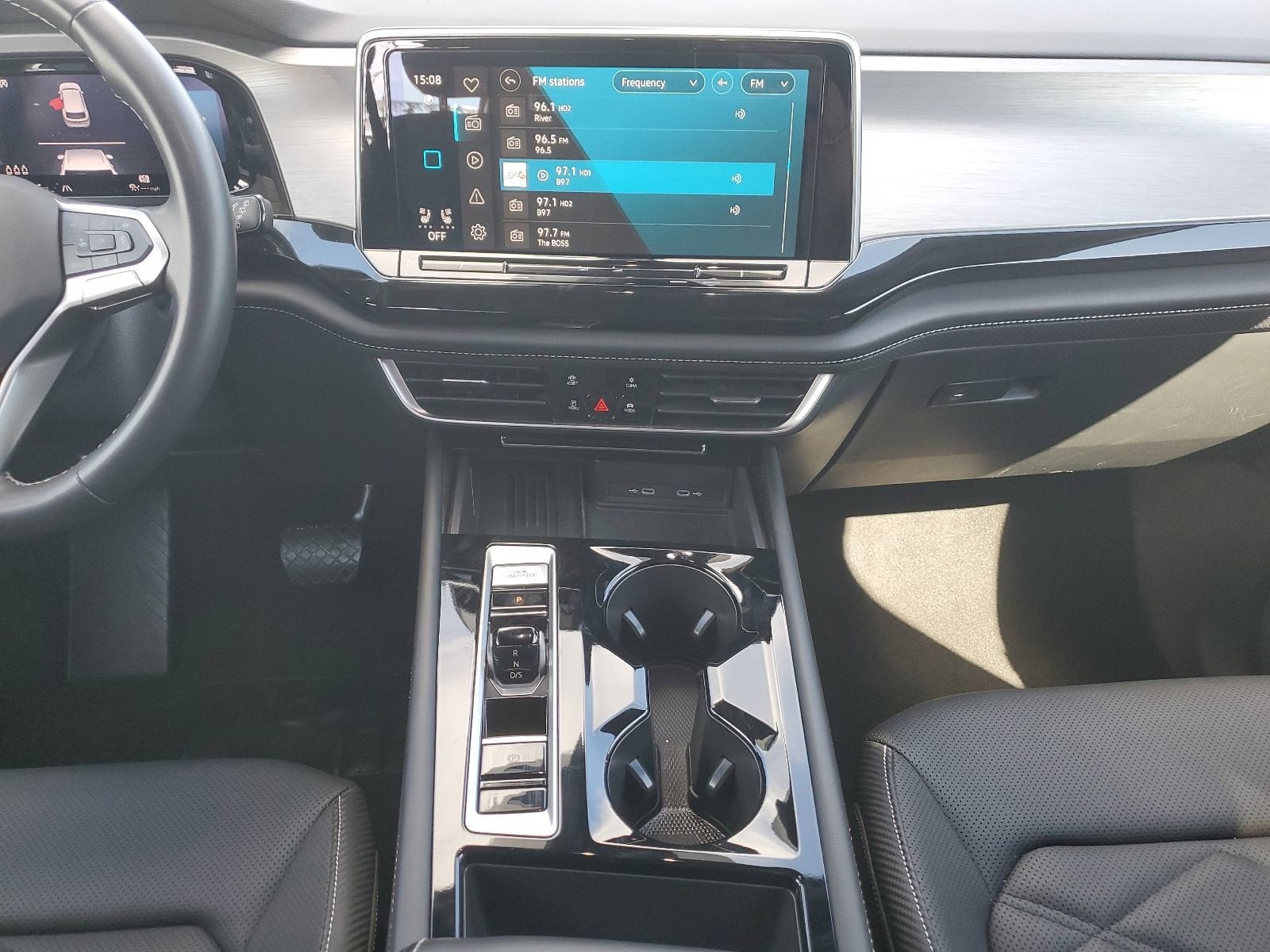 2025 Volkswagen Atlas Cross Sport 2.0T SE w/Technology