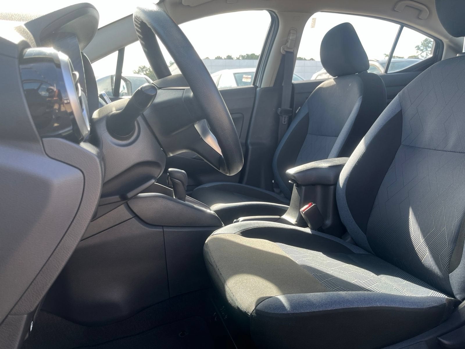 2025 Nissan Versa Sedan SV - Photo 8