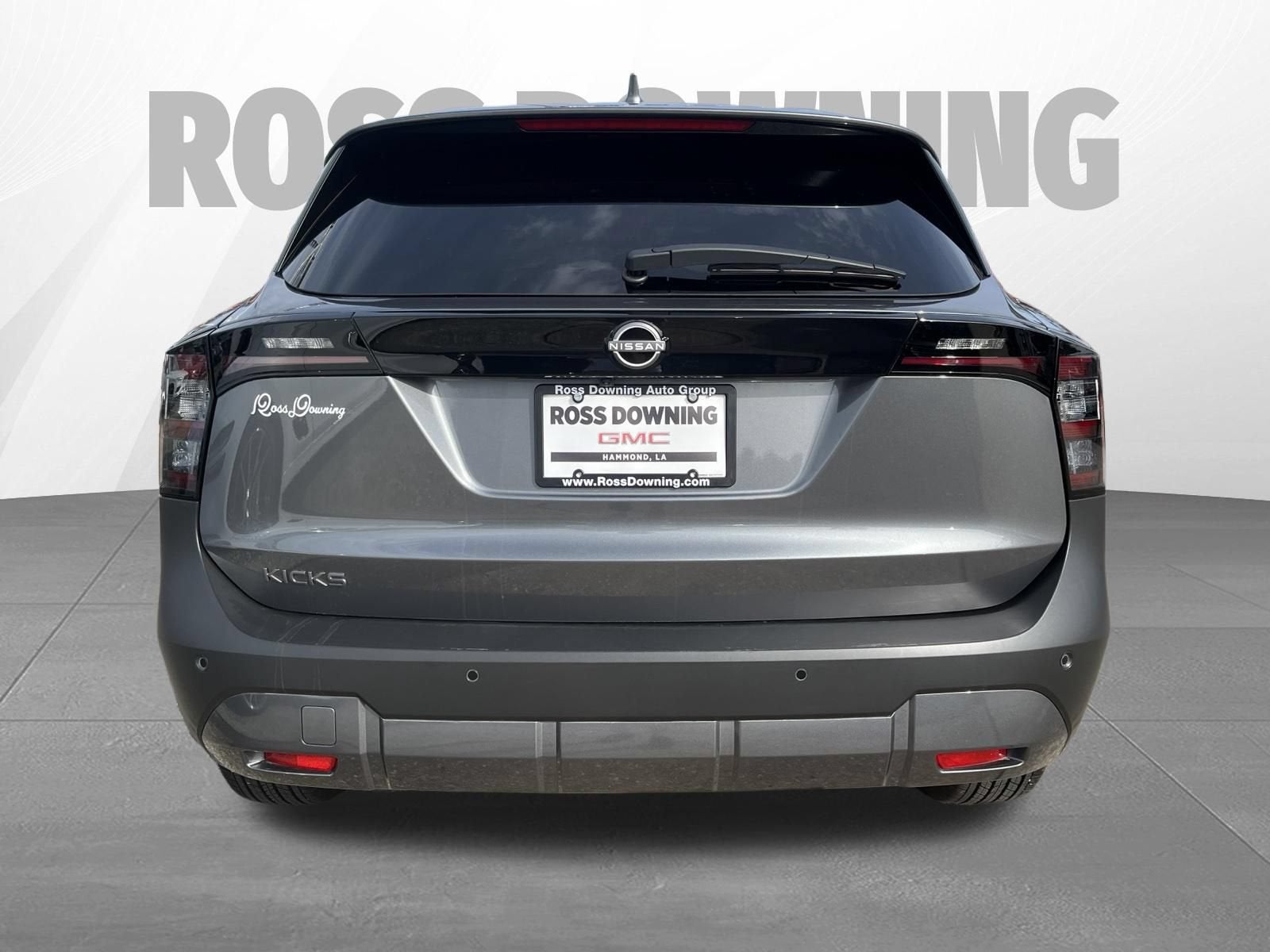 2025 Nissan Kicks SV FWD