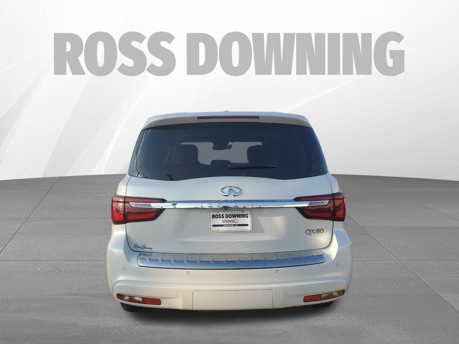 2024 INFINITI QX80 LUXE