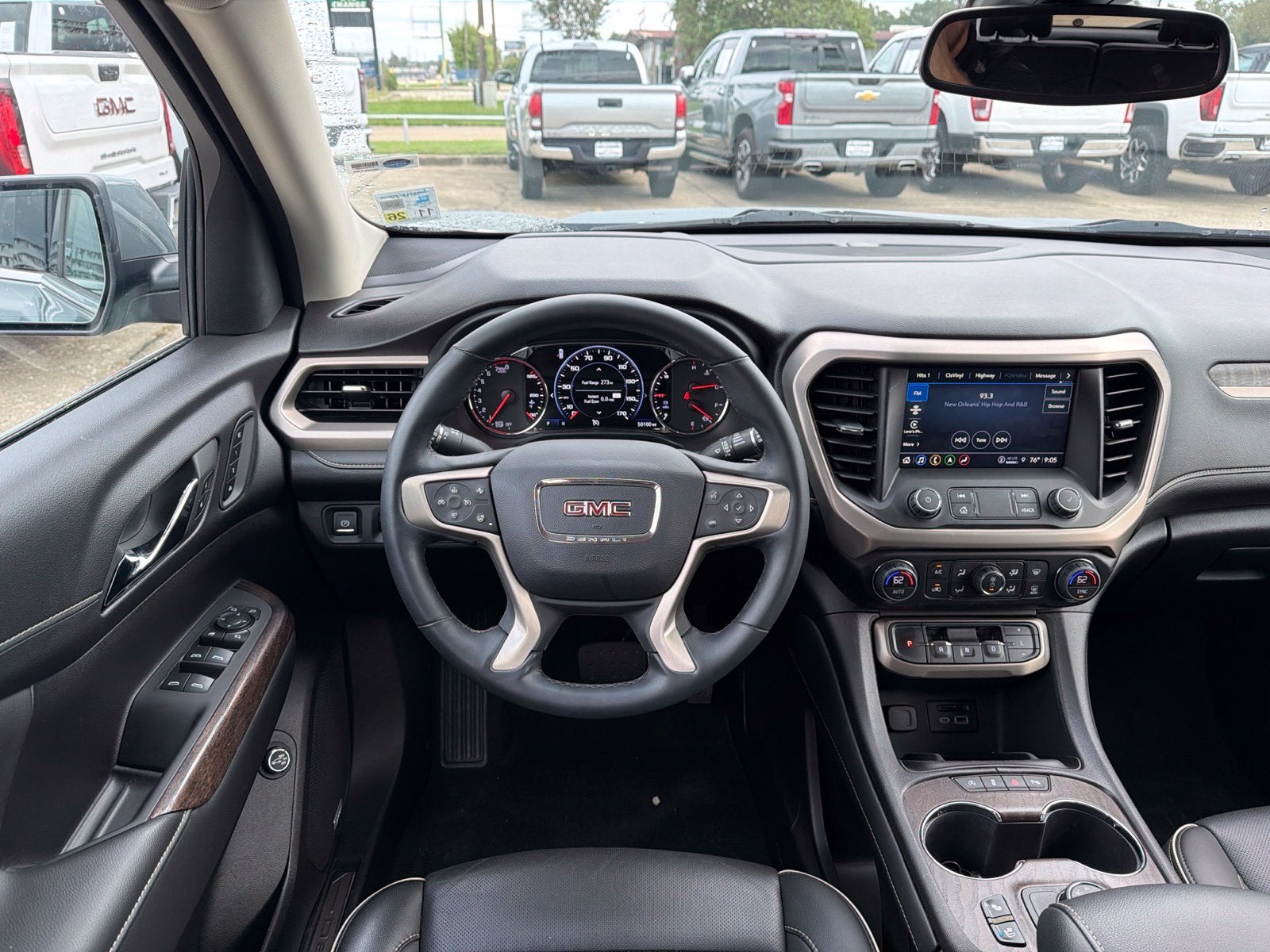 2023 GMC Acadia Denali