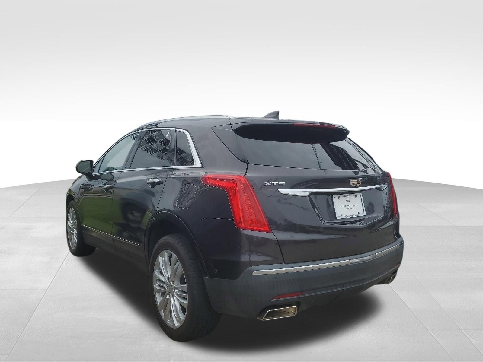 2017 Cadillac XT5 Premium Luxury FWD