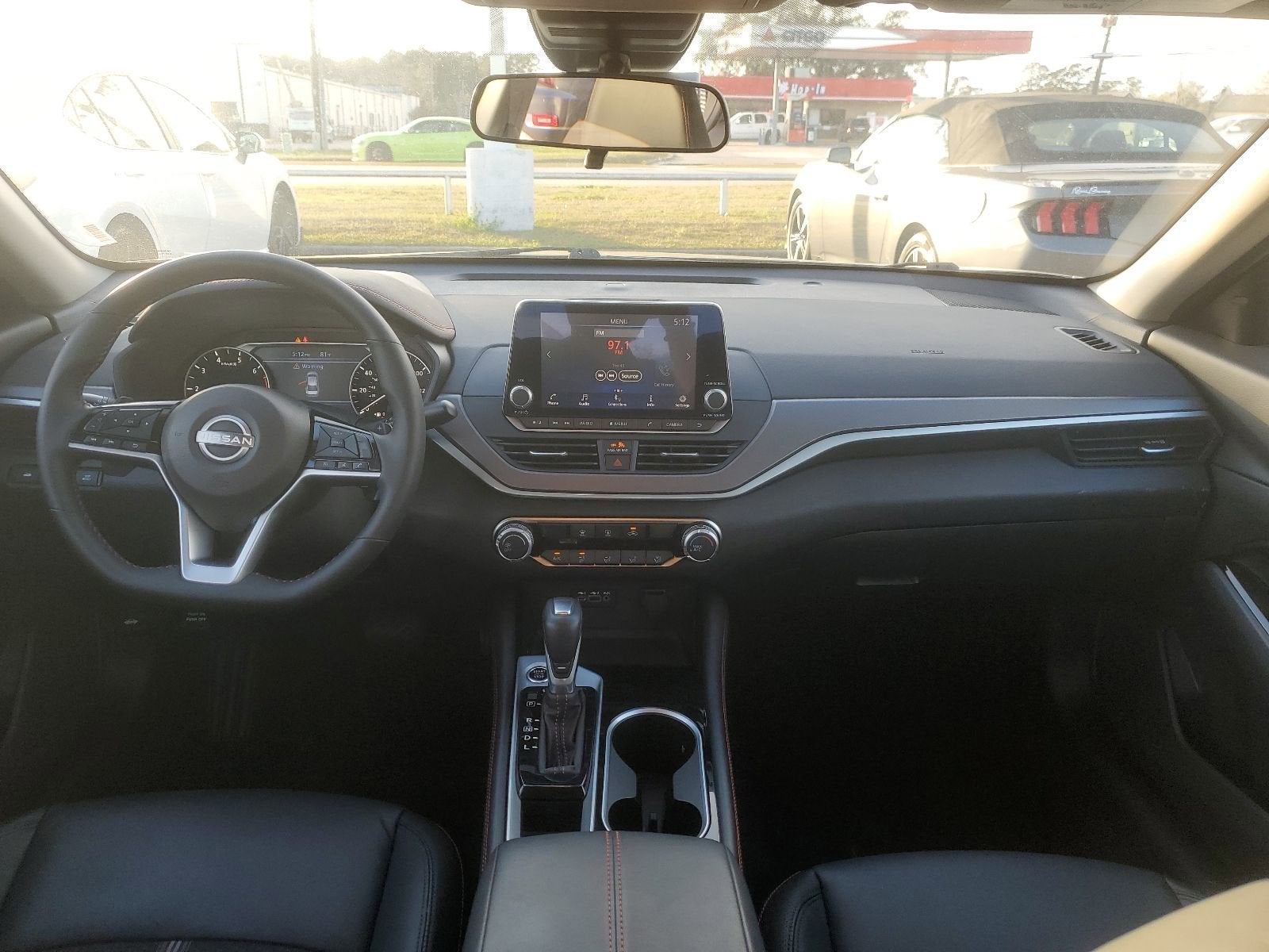 2025 Nissan Altima SR