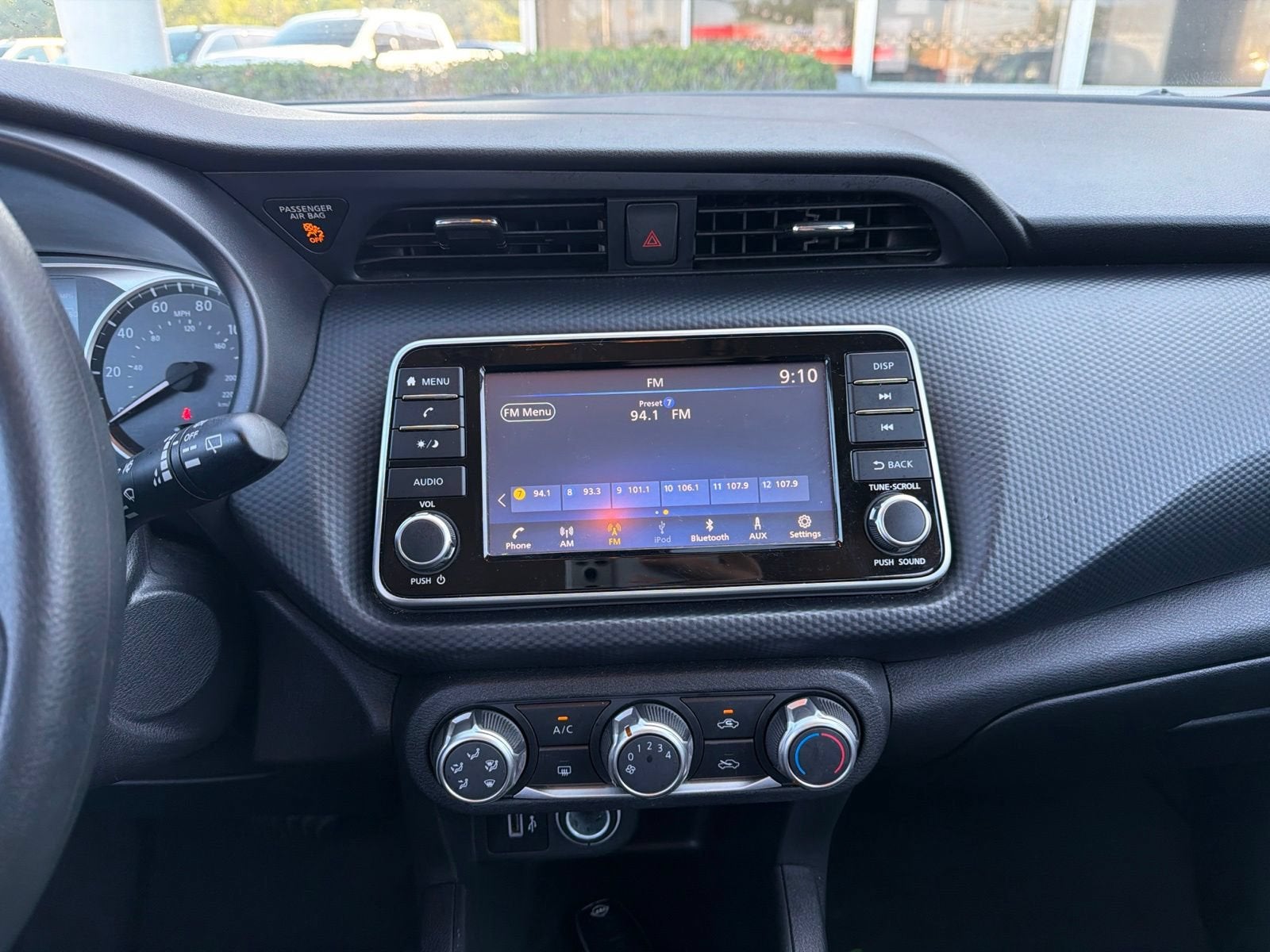 2023 Nissan Kicks S Xtronic CVT