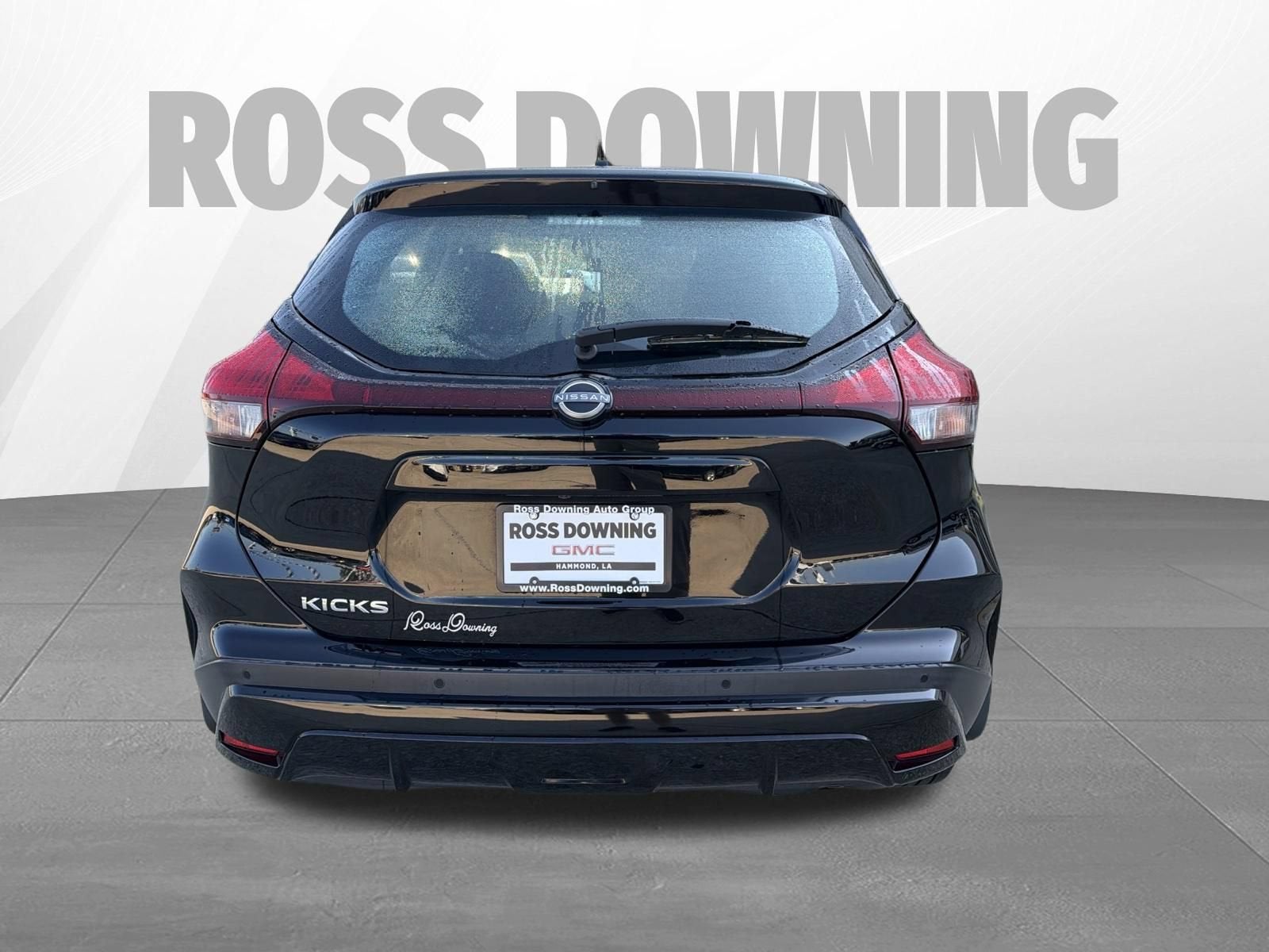 2023 Nissan Kicks S Xtronic CVT