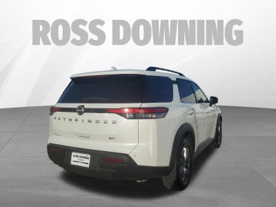 2024 Nissan Pathfinder SV