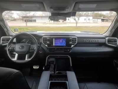 2022 Toyota Tundra 4WD SR5