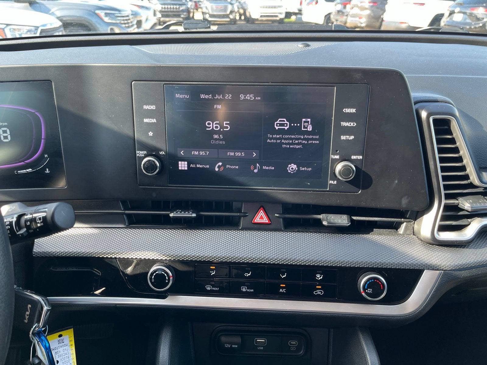 2025 Kia Sportage LX - Photo 10