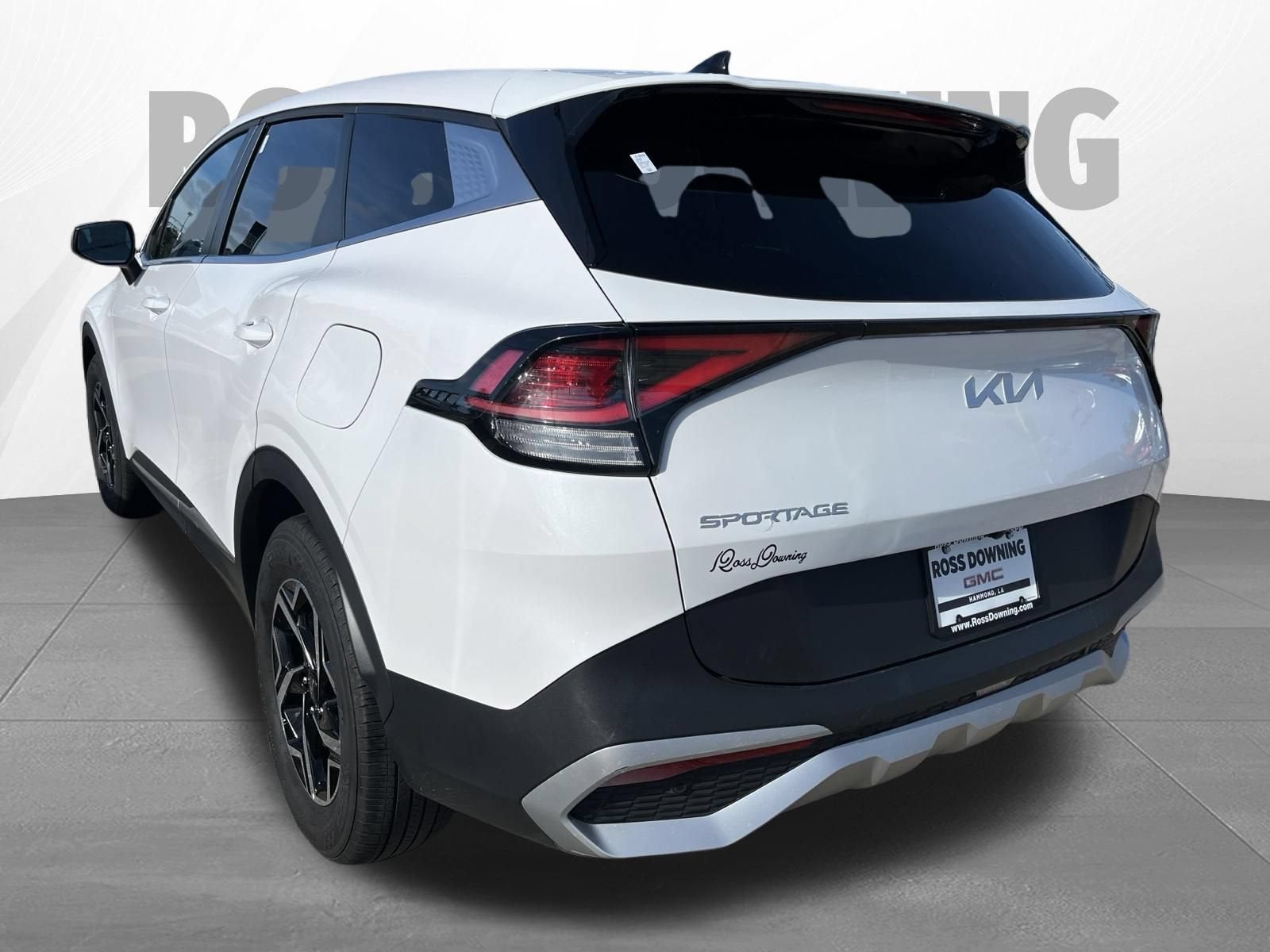 2025 Kia Sportage LX - Photo 6