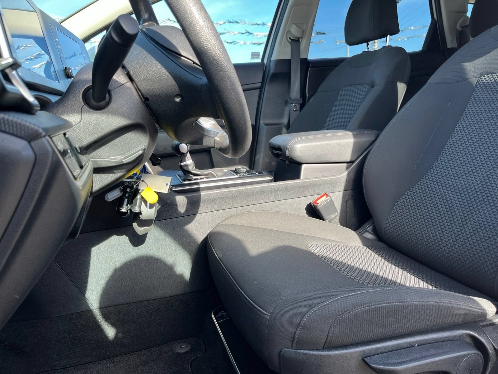 2025 Kia Sportage LX - Photo 8
